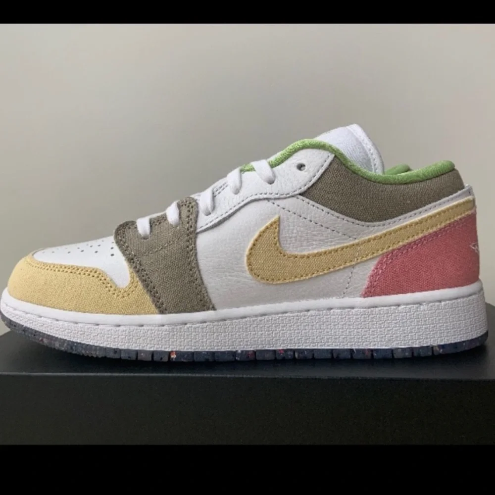 Sold !Air Jordan 1 low / GRIND VIVID green / new  6Y NWT - Picture 5 of 7
